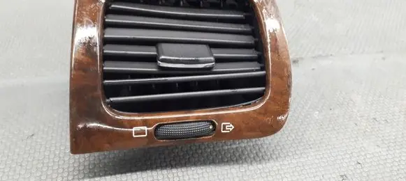 Peugeot 607 Dashboard side air vent grill/cover trim