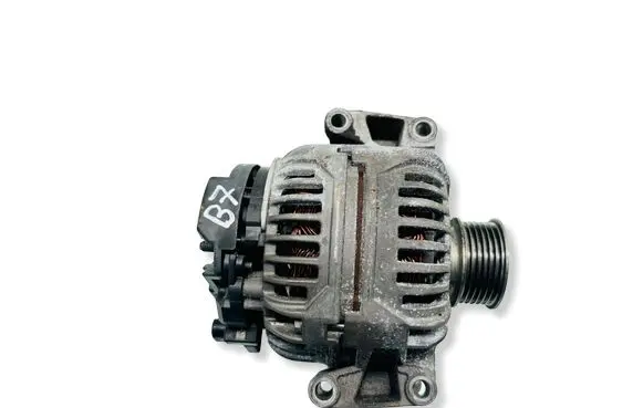Volkswagen Tiguan Generator/alternator 06B903016AB