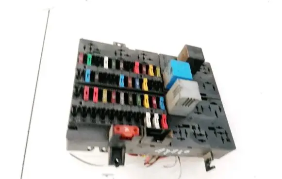 Opel Movano A Fuse box set 7703297587