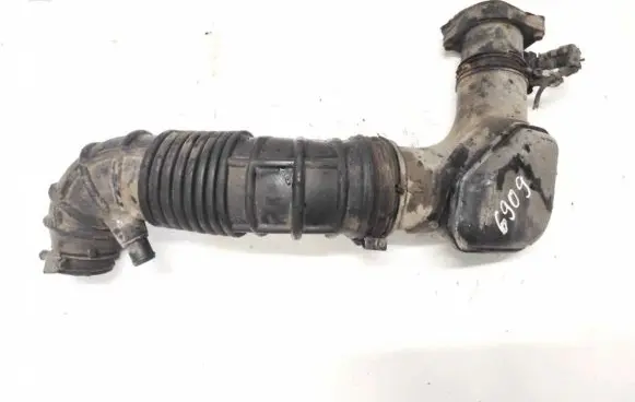 KIA Sportage Mass air flow meter 9021050002 28164-2a500