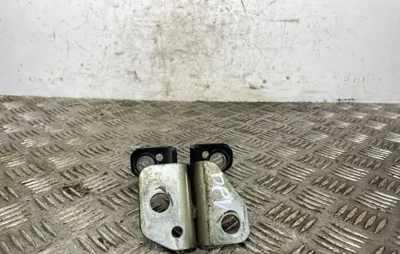 Jeep Grand Cherokee Front door upper hinge