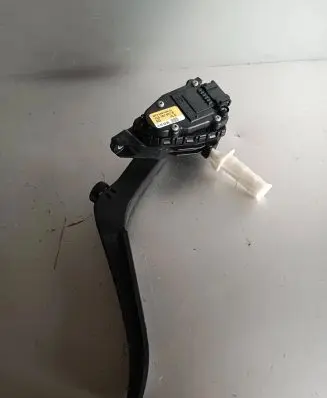 Audi Q7 4L Accelerator throttle pedal 7L0723507B 6PV00802624