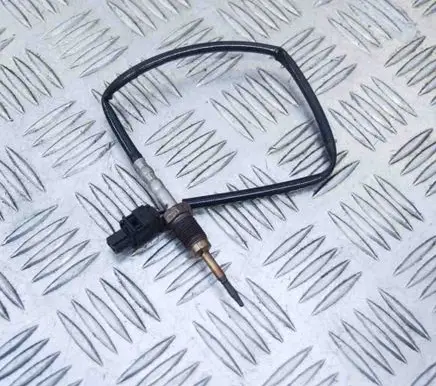 BMW 3 E90 E91 Oil temperature sensor 7543312