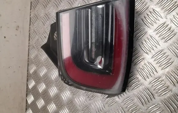 Tesla Model 3 Rear/tail lights 1077397