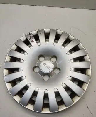 Saab 9-5 R16 wheel hub/cap/trim 12785702 0021011