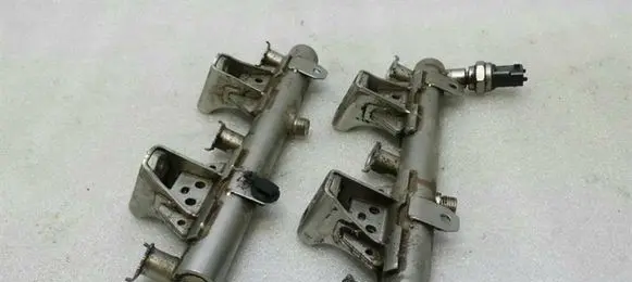 Porsche 911 991 Fuel main line pipe 9A111085972 9A111086073