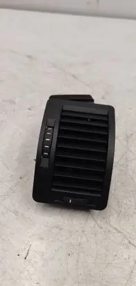 Skoda Octavia Mk2 (1Z) Dash center air vent grill 1Z0819702