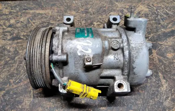 Peugeot 407 Air conditioning (A/C) compressor (pump) SD7V16 9645440480