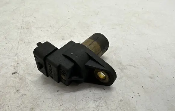 Mercedes-Benz E W211 Camshaft position sensor A0031539728