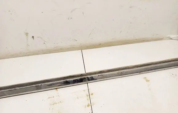Mazda CX-7 Front door trim (molding) EH6651RB1 K2443