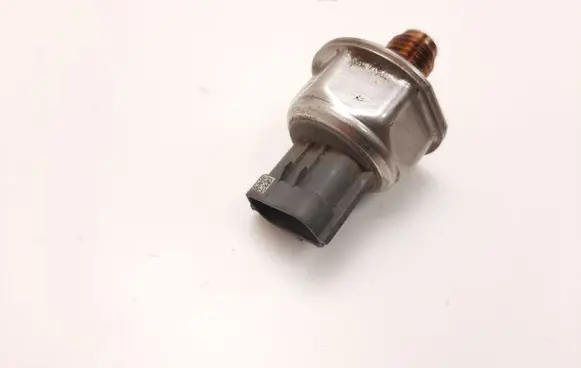 Fuel pressure sensor