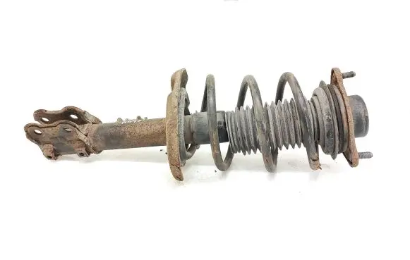 Hyundai i40 Front shock absorber with coil spring 546513Z130
