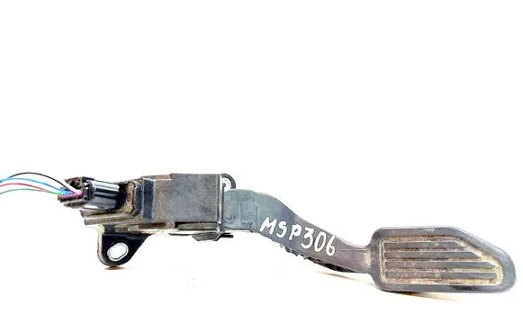 Toyota Yaris Accelerator throttle pedal 781100D160
