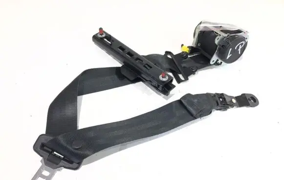Volvo V40 Front seatbelt 31418480