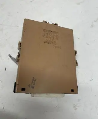 Toyota Prius (XW20) Gateway control module 8911147050 2324005290