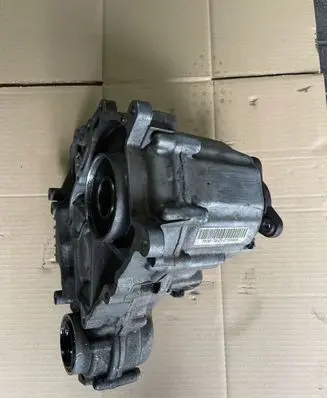 BMW 5 F10 F11 Gearbox transfer box case 7636174