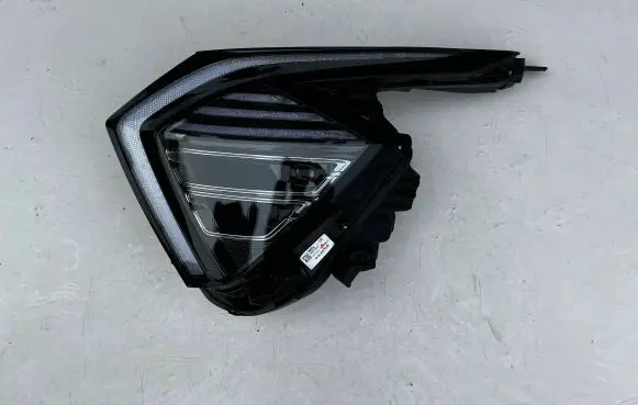 KIA Sportage Headlight/headlamp 92101R2000