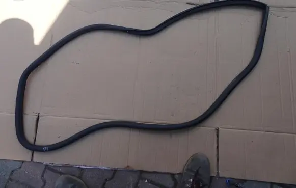 Rubber seal rear door