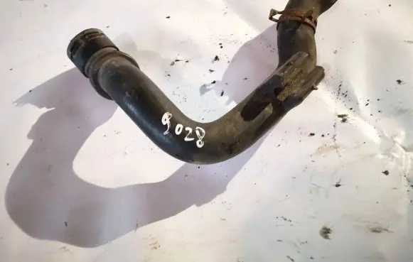 Skoda Superb B5 (3U) Engine coolant pipe/hose 8d0121101ad