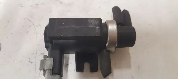 Jaguar S-Type Turbo solenoid valve 70051400