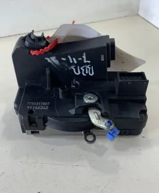 Renault Trafic II (X83) Front door lock 7700311807 91166242