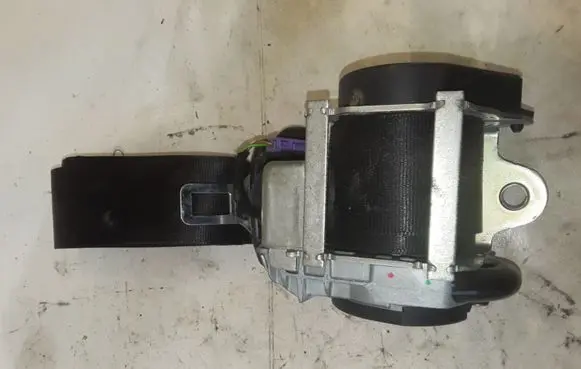 Audi Q7 4L Front seatbelt 606728300 008R000 H11242