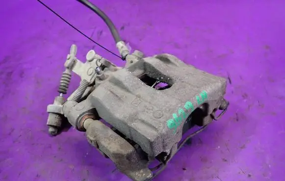 Opel Vectra C Rear brake caliper
