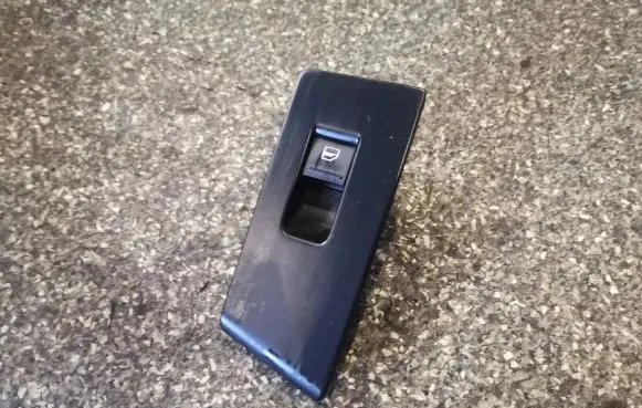 Volkswagen PASSAT B7 Electric window control switch 3AA868749