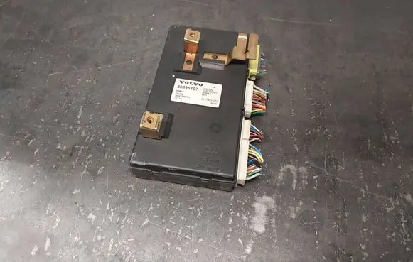 Volvo S40, V40 Comfort/convenience module 30896697 SW30896751 3817900210