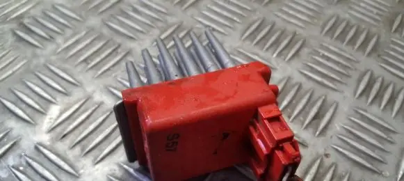 Volkswagen PASSAT B5 Heater blower motor/fan resistor 357907521 5ds006467-00