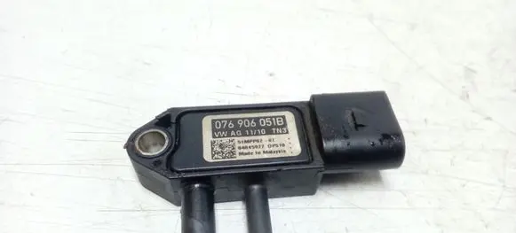 Volkswagen Golf VI Exhaust gas pressure sensor 076906051B
