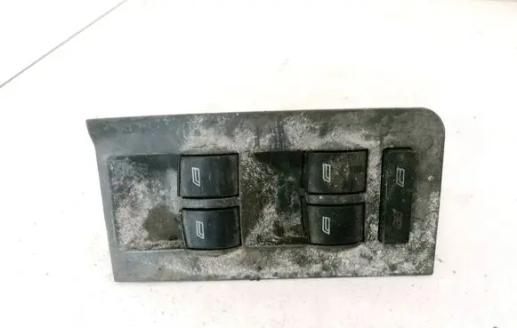 Skoda Octavia Mk2 (1Z) Electric window control switch 4b0959851