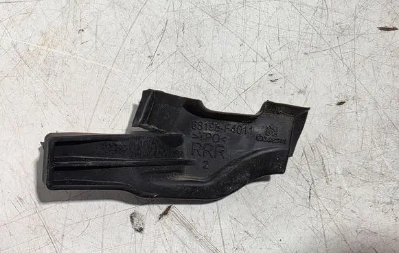 Toyota C-HR I Other rear door trim element 68198F4011