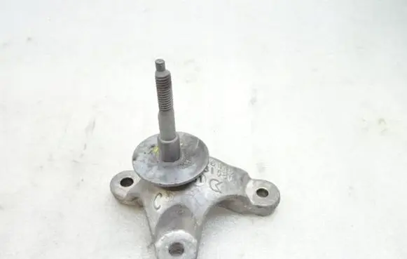 Peugeot RCZ Gearbox mounting bracket 9644531580