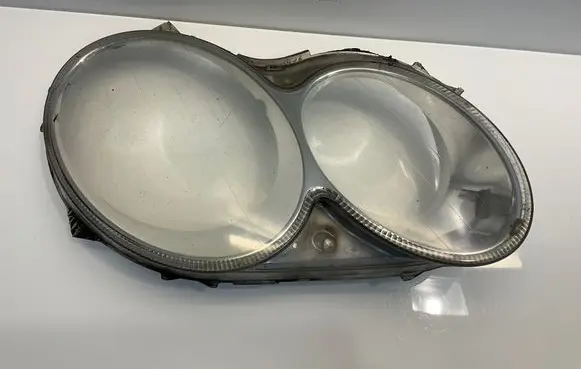 Mercedes-Benz C W203 Headlight lense 