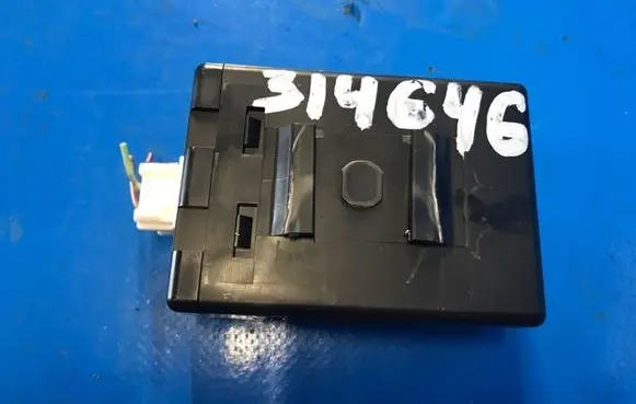 Nissan Sentra B17 Alarm control unit/module CWTWC1U241