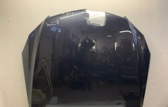 Mercedes-Benz E C207 W207 Engine bonnet/hood
