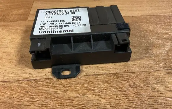 Mercedes-Benz E W212 Fuel injection pump control unit/module A2129003408 110123502419E 5WK11555FBF
