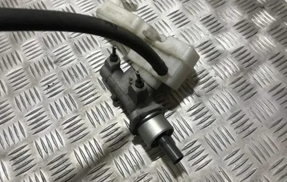 Nissan Micra Master brake cylinder 46090ax600