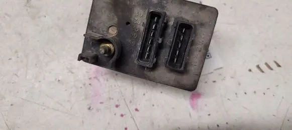 Jaguar S-Type Glow plug pre-heat relay 0281003018