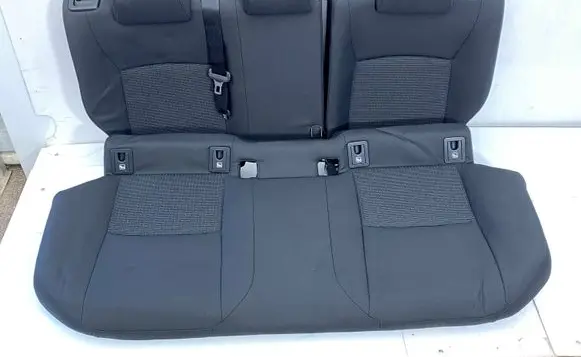 Toyota C-HR I Rear seat 