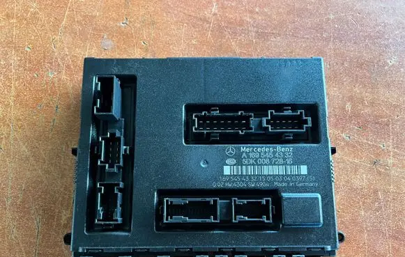 Mercedes-Benz A W169 Comfort/convenience module A1695454332 5DK00872816