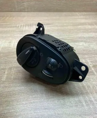 Ford Mondeo MK II Light switch 4985102 WithPlug