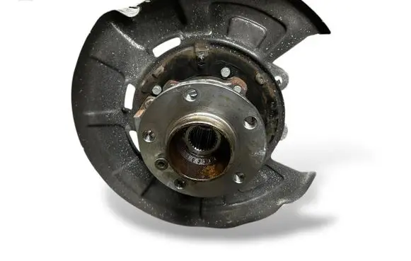 Rear wheel hub spindle/knuckle