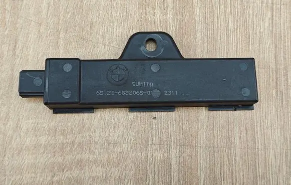 BMW 5 G30 G31 G38 Other devices 6832065