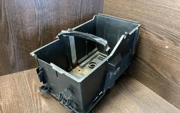 Ford Focus Battery box tray 30667941 03M5110723AB