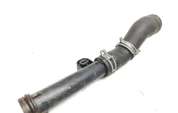 Renault Trafic III (X82) Engine coolant pipe/hose 210474640R