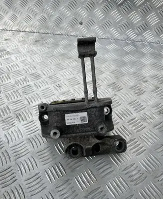 Skoda Superb B8 (3V) Engine mount vacuum valve 3Q0199262J
