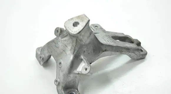Audi Q5 SQ5 Engine mounting bracket 4G0199308K