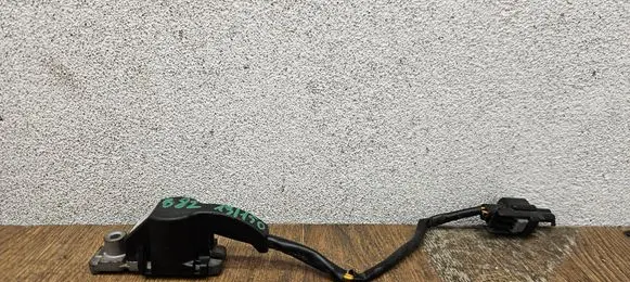 Volvo V40 Airbag deployment crash/impact sensor P31305432 1T13140300447
